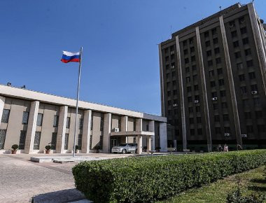 ΕΚΤΑΚΤΟ: Επίθεση ισλαμιστών τρομοκρατών με όλμους στην πρεσβεία της Ρωσίας στην Συρία